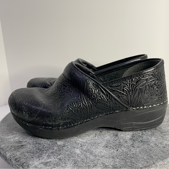 Dansko Black Tooled Leather Slip On Clogs Professional XP 2.0 Size 39 - Picture 4 of 11
